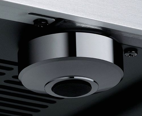 Yamaha R-N2000A Amplificateur Réseau meilleur prix pas cher le Havre Rouen Paris Fécamp Dieppe Nantes Rennes Vannes le Mans Nantes Lille Compiègne Amiens Nord Pas de Calais Seine Maritime Calvados Eure Manche Bretagne normandie Hauts Ile de France Pays Loire Val détails pieds laiton